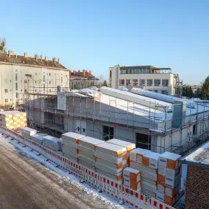 Neubaugebäude der neuen Ausbildungsstädte